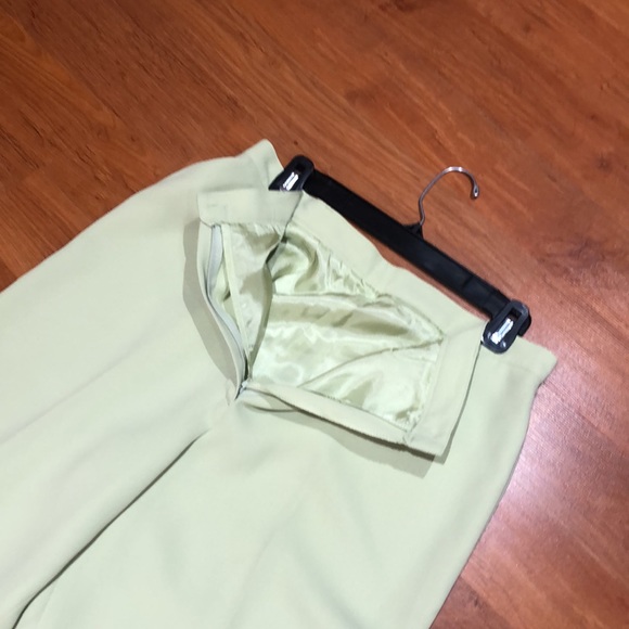 Women’s  classy and stunning wide legged pants suit - Picture 7 of 16